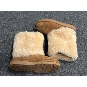 Ugg Boots Sz 8 S/N # 1006011